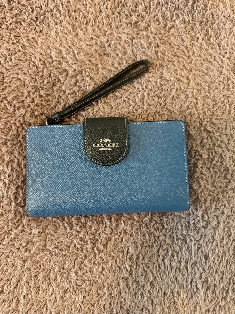 Coach Contrast Tech Wallet Sky Blue Black Leather Wristlet NWT